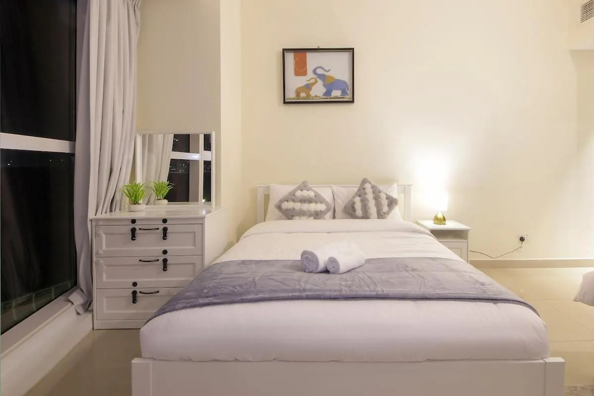 Silk Valley - Luxury 3B With Stunning Water Views أبو ظبي شقة